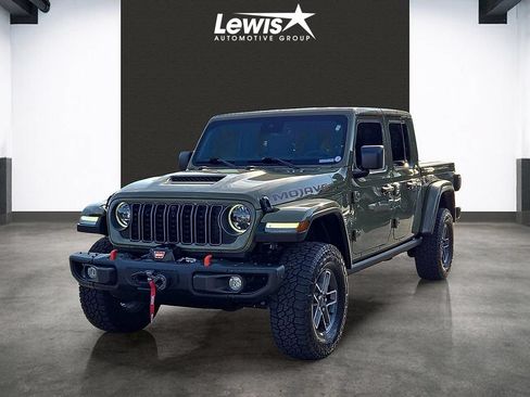 Used 2025 Jeep Gladiator Mojave AWD/4WD image 1