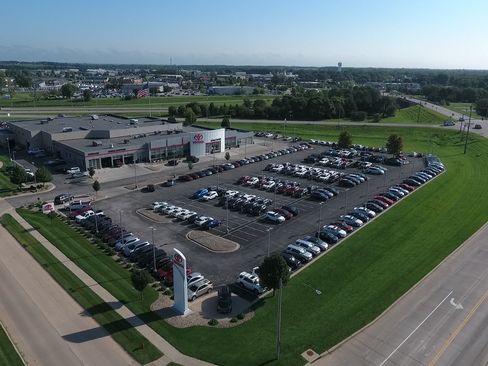 Used 2023 Kia Sorento EX w/ Panoramic Sunroof Package FWD image 4