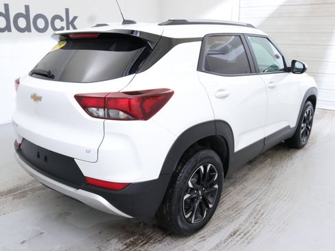 Used 2023 Chevrolet TrailBlazer LT w/ Convenience Package image 9