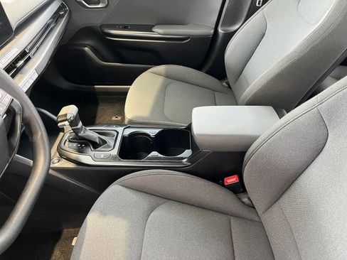 Used 2025 Kia K4 LXS image 40