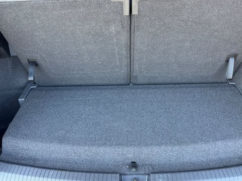 Used 2023 Volkswagen Tiguan SE image 17