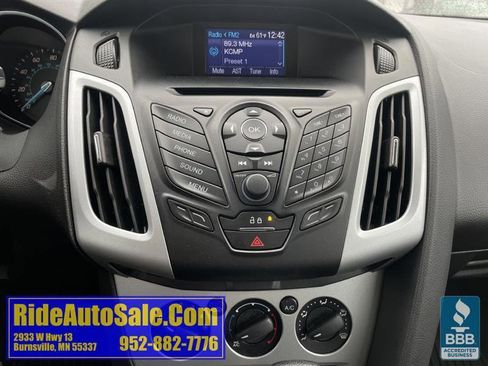 Used 2014 Ford Focus SE FWD image 20