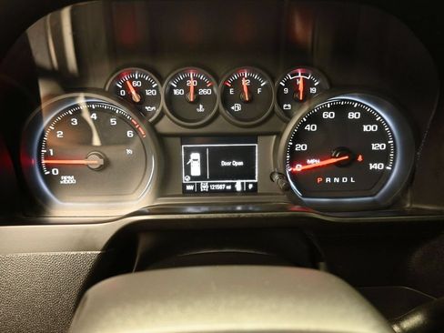 Used 2020 Chevrolet Silverado 1500 Custom Trail Boss w/ Custom Convenience Package AWD/4WD image 9
