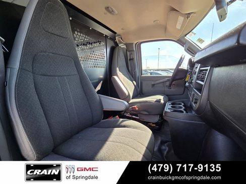 Used 2023 GMC Savana 2500 w/ Driver Convenience Package RWD image 25
