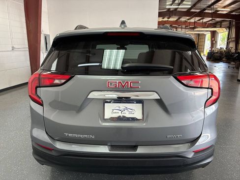 Used 2020 GMC Terrain SLE w/ Driver Convenience Package AWD/4WD image 5