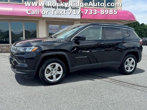 Used 2023 Jeep Compass Latitude w/ Convenience Group AWD/4WD image 4