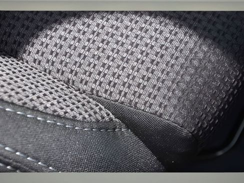 Used 2025 Subaru Outback Premium w/ Popular Package #1 image 33