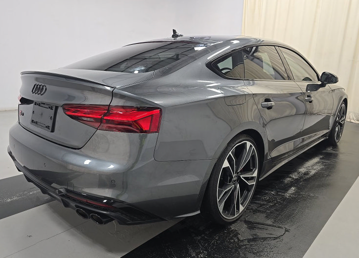 Used 2023 Audi S5 Premium Plus w/ Premium Plus Package AWD/4WD image 3