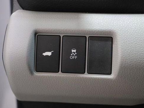 Used 2023 Honda Pilot Touring image 18