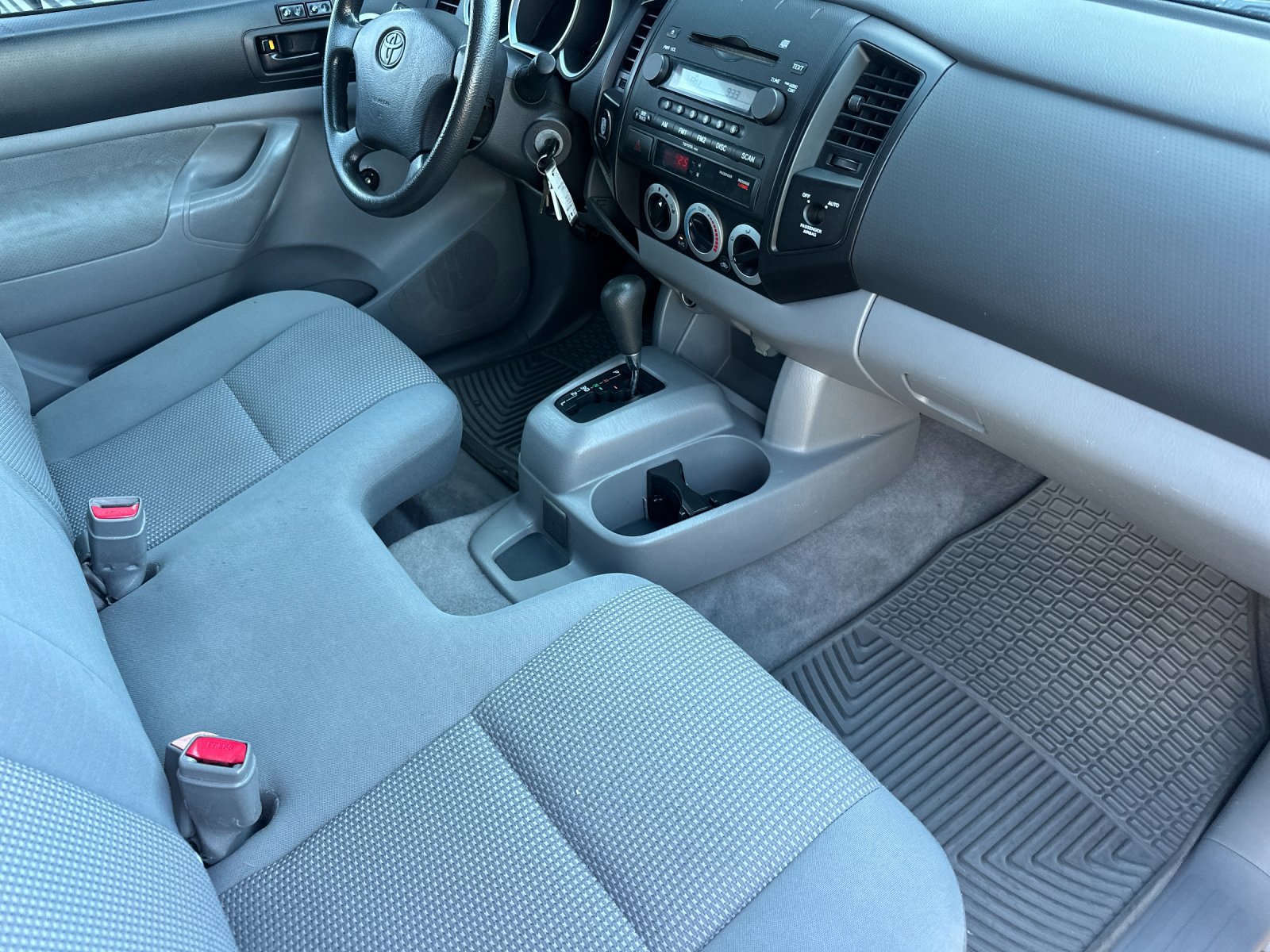 Used 2006 Toyota Tacoma 2WD Regular Cab w/ Enhancement Pkg image 13