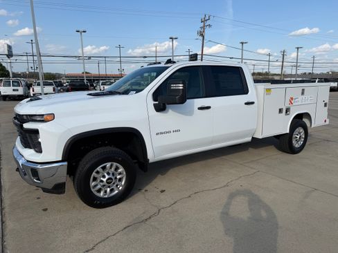 New 2026 Chevrolet Silverado 2500 W/T w/ WT Convenience Package RWD image 2