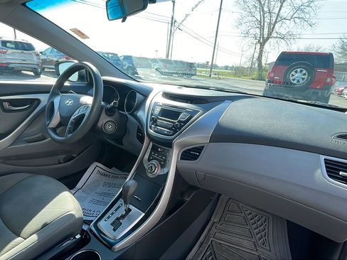 Used 2013 Hyundai Elantra GLS FWD image 28