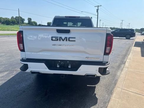 Used 2024 GMC Sierra 1500 Elevation w/ Elevation Premium Package AWD/4WD image 4