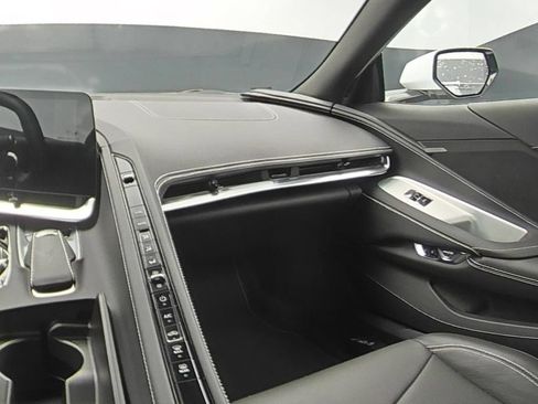 Used 2020 Chevrolet Corvette Stingray Coupe w/ 1LT RWD image 15