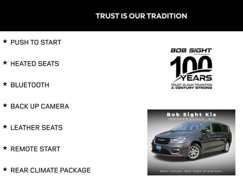 Used 2023 Chrysler Pacifica Touring-L FWD image 2