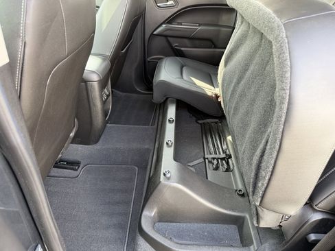 Used 2019 Chevrolet Colorado LT w/ Luxury Package, Chrome image 19