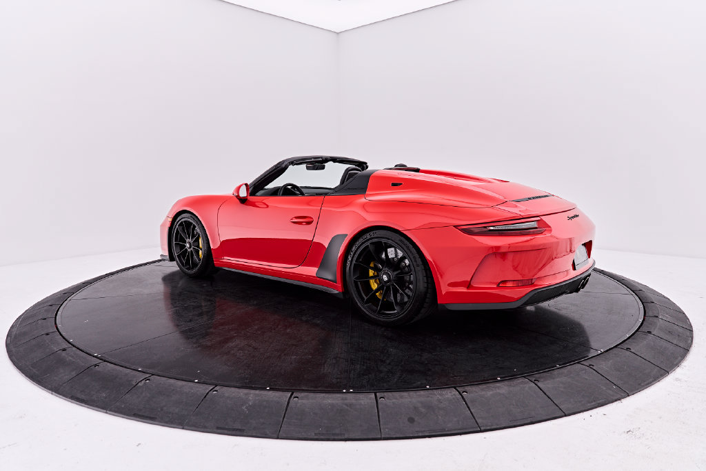 Used 2019 Porsche 911 Speedster w/ Chrono Package RWD image 13