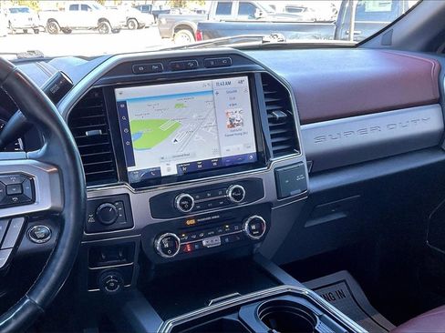Used 2022 Ford F250 Platinum w/ FX4 Off-Road Package image 6