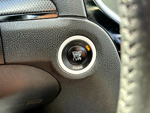 Used 2013 Chrysler 300 S image 21