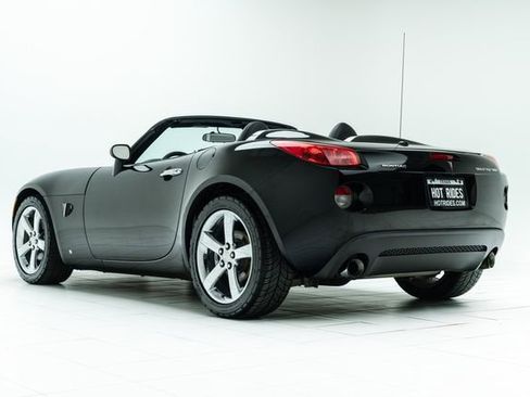 Used 2007 Pontiac Solstice GXP w/ Premium Package image 18