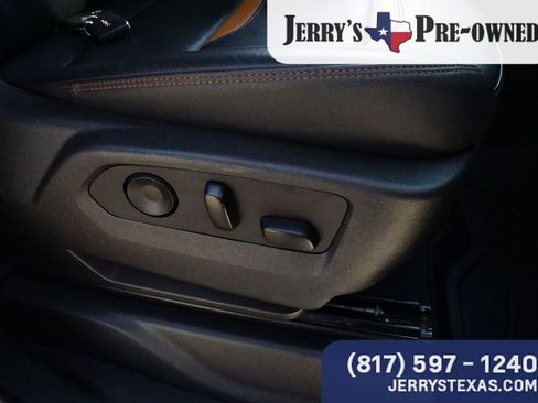 Used 2024 GMC Sierra 3500 AT4 w/ AT4 Preferred Package image 26