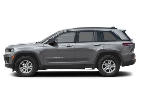 Certified 2025 Jeep Grand Cherokee Limited w/ Black Appearance Package AWD/4WD image 2