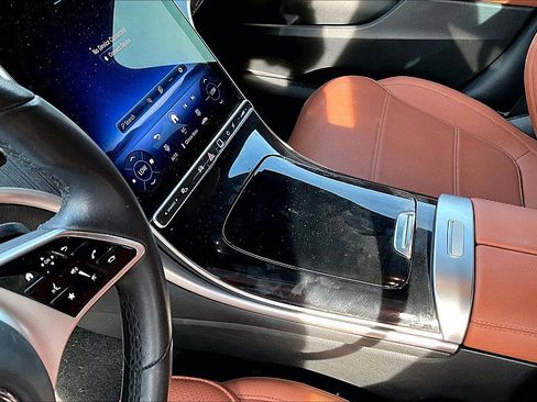 Used 2025 Mercedes-Benz C 300 Sedan image 12