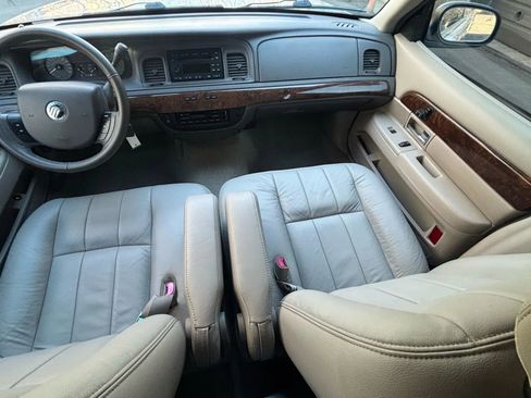 Used 2009 Mercury Grand Marquis LS image 25