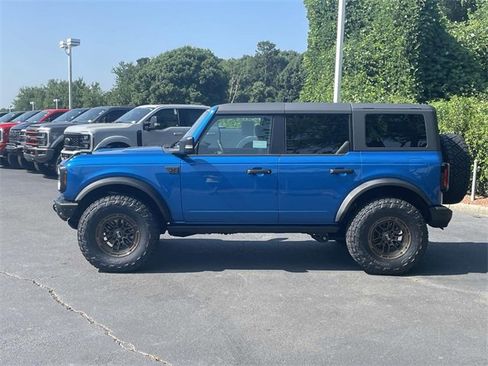 New 2025 Ford Bronco Badlands image 30