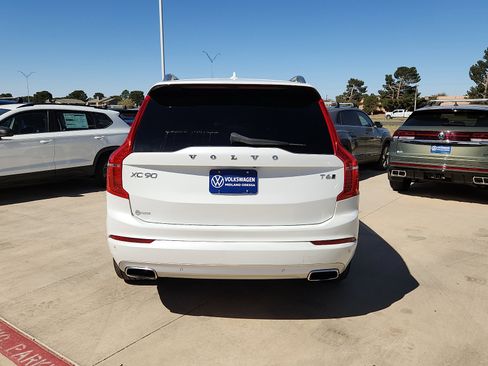 Used 2019 Volvo XC90 T6 Momentum image 6