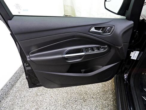 Used 2017 Ford C-MAX SE image 7