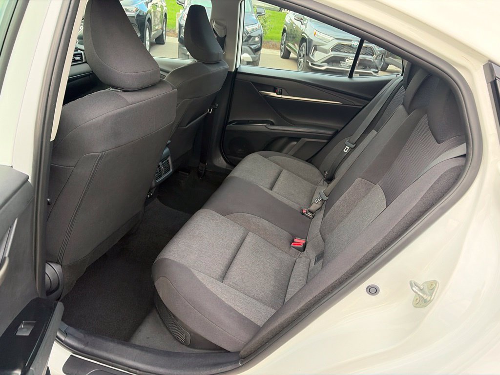 Used 2025 Toyota Camry LE FWD image 18