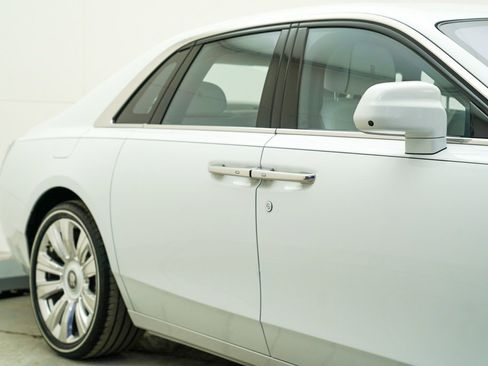 Certified 2022 Rolls-Royce Ghost image 81