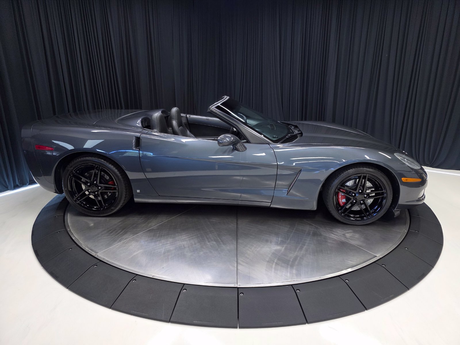 Used 2009 Chevrolet Corvette Convertible w/ Preferred Equipment Group RWD image 14