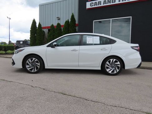 Used 2023 Subaru Legacy Touring XT AWD/4WD image 9
