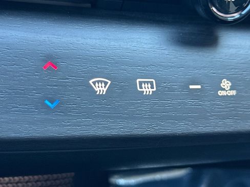 Used 2023 Nissan Ariya FWD image 30