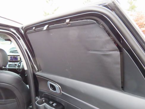 Used 2023 Kia Sorento SX image 33