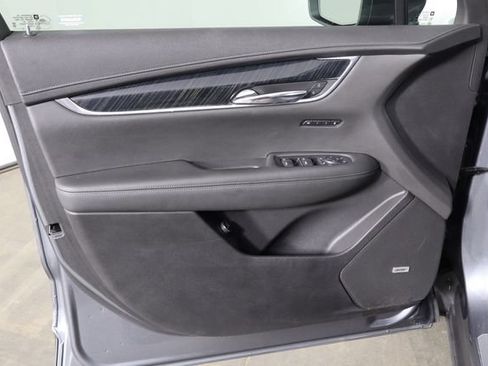 Used 2020 Cadillac XT6 Premium Luxury FWD image 20