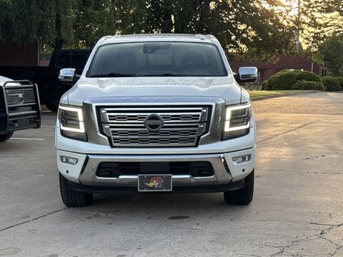 Used 2021 Nissan Titan Platinum Reserve w/ Moonroof Package AWD/4WD image 2