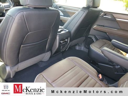 New 2026 GMC Acadia Denali Ultimate w/ LPO, All-Weather Package FWD image 22