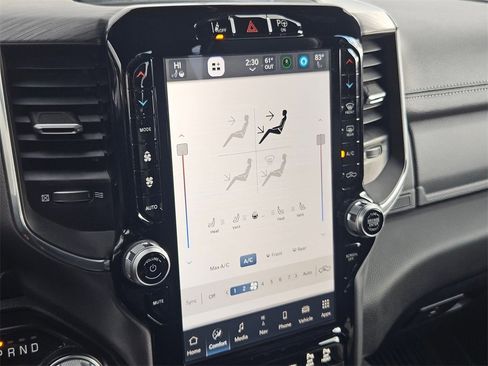 Used 2024 RAM 1500 Laramie image 30