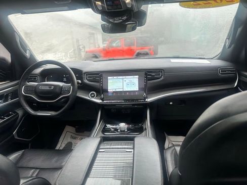 Used 2022 Jeep Wagoneer Series II w/ Premium Group I image 14