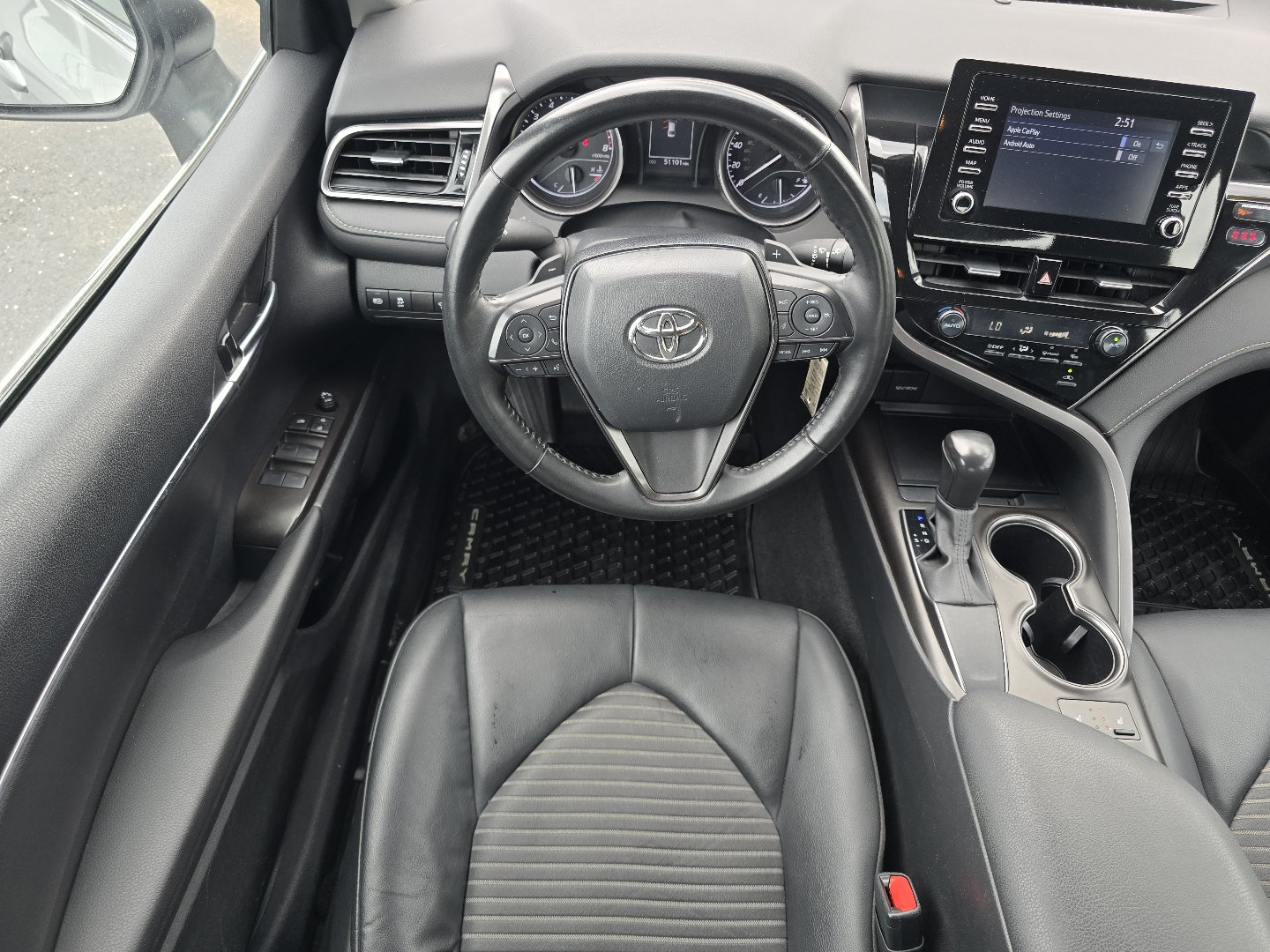 Used 2024 Toyota Camry SE FWD image 30