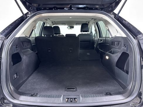 Used 2023 Ford Edge SE w/ Black Appearance Package image 6
