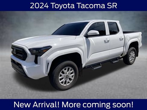 Used 2024 Toyota Tacoma SR AWD/4WD image 4