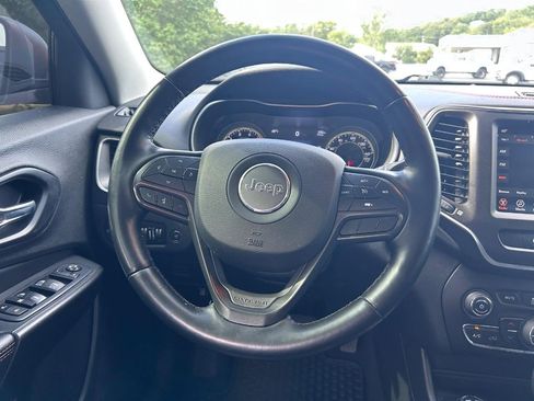 Used 2021 Jeep Cherokee Trailhawk w/ Comfort/Convenience Group image 12