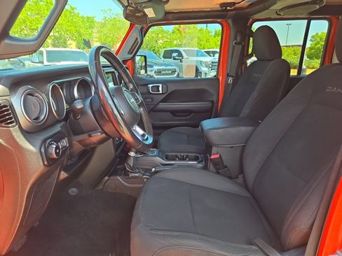 Used 2020 Jeep Wrangler Unlimited Sahara AWD/4WD image 24