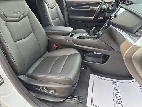 Certified 2023 Cadillac XT5 Premium Luxury AWD/4WD image 28