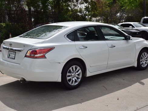 Used 2015 Nissan Altima 2.5 S w/ Power Driver Seat Package FWD image 7