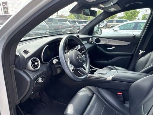 Used 2022 Mercedes-Benz GLC 300 image 25